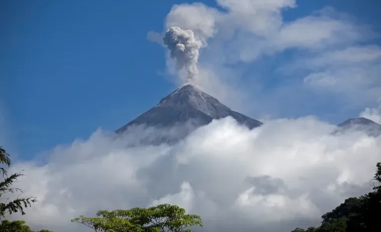 Guatemala Evacuates Hundreds as Volcán de Fuego Erupts, Spewing Ash, Lava