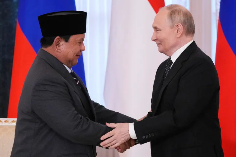 Russia’s Putin, Indonesia’s Prabowo Deepen Strategic Ties Amid Western Isolation Efforts