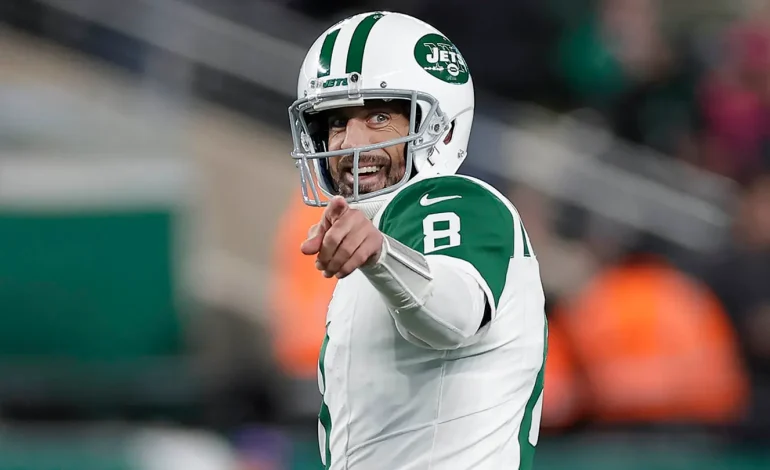 Aaron Rodgers to Sign with Pittsburgh Steelers for 2025 Season