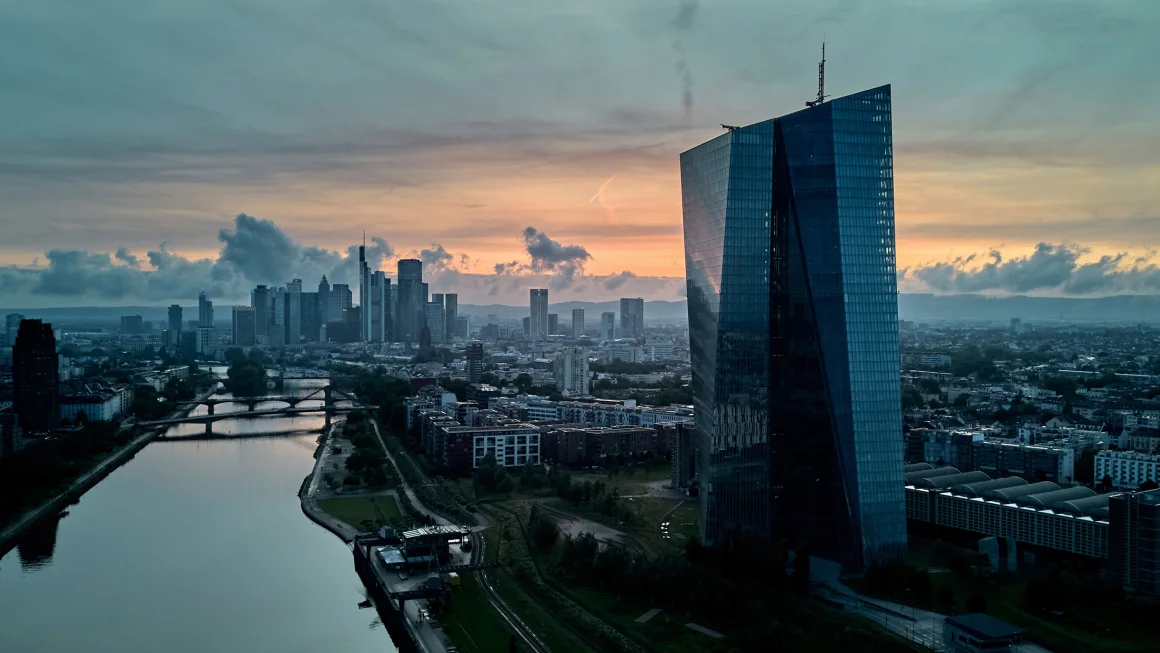 European Central Bank Lowers Interest Rates Amid Trade Uncertainty and Slowing Inflation