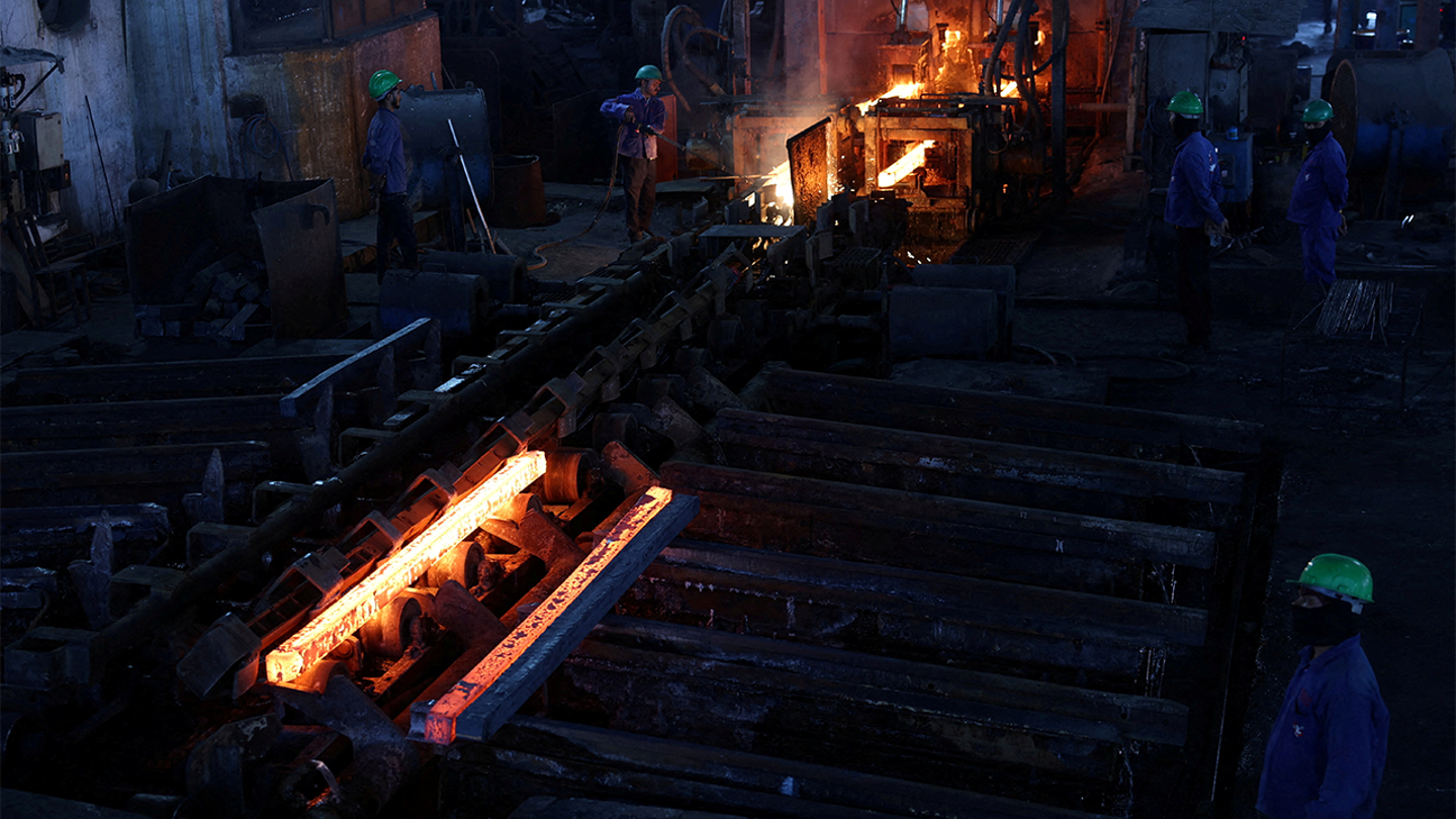 Trump Doubles Tariffs on Steel, Aluminum Imports Amid Push for New Trade Deals