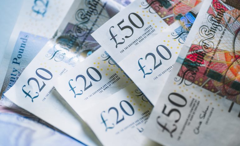 Pound Reaches Near Four-Year High Amid Market Jitters Over Potential Fed Shake-Up