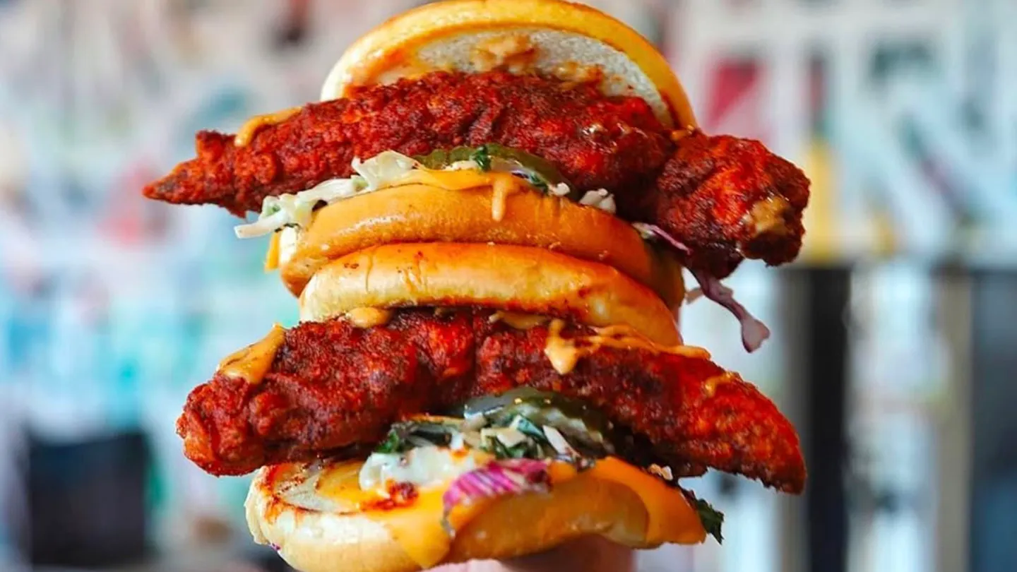 Dave’s Hot Chicken Acquired by Roark Capital in $1 Billion Deal, Eyes Major Expansion