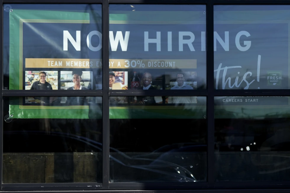 US Jobless Claims Rise to Eight-Month High, but Layoffs Remain Historically Low