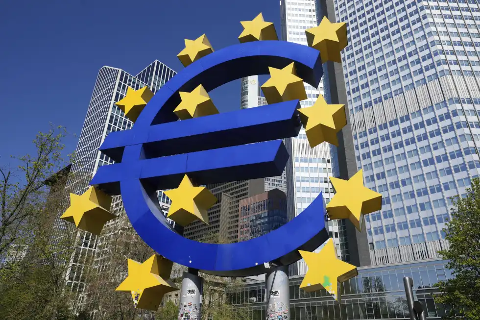 Eurozone Inflation Falls Below 2% as Focus Shifts to US Trade Policy Risks
