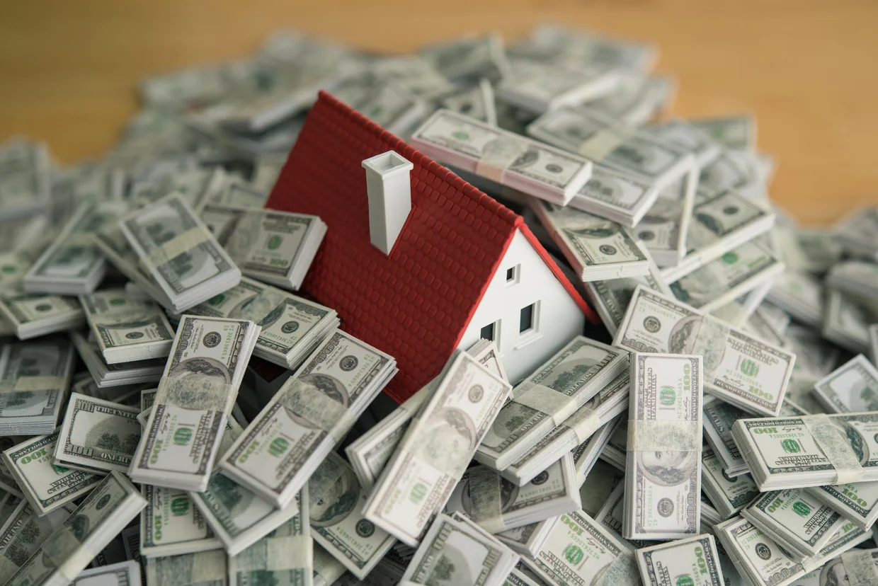 Key Considerations for Homeowners Exploring Home Equity Borrowing in Today’s Market
