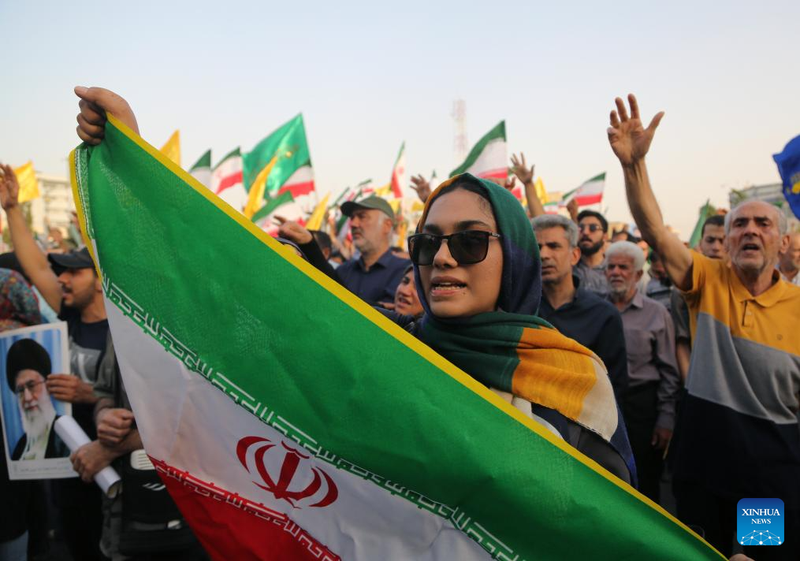 Iran Executes Three for Espionage and Arrests Hundreds Amid Rising Crackdown Concerns