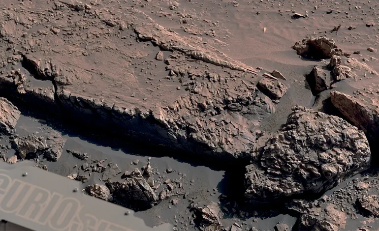 NASA’s Curiosity Rover Discovers Unusual Rock Patterns on Mars Linked to Ancient Waterways