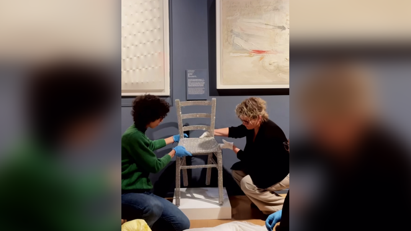 Tourist Damages Swarovski-Covered Chair at Italian Museum, Then Flees Scene