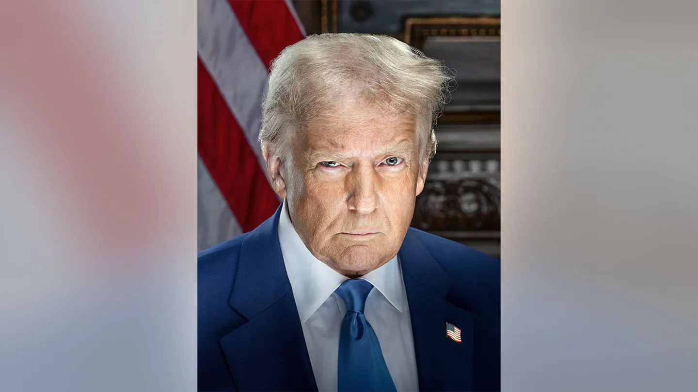 President Trump’s New Official Portrait Unveiled at White House Amid Gallery Controversy
