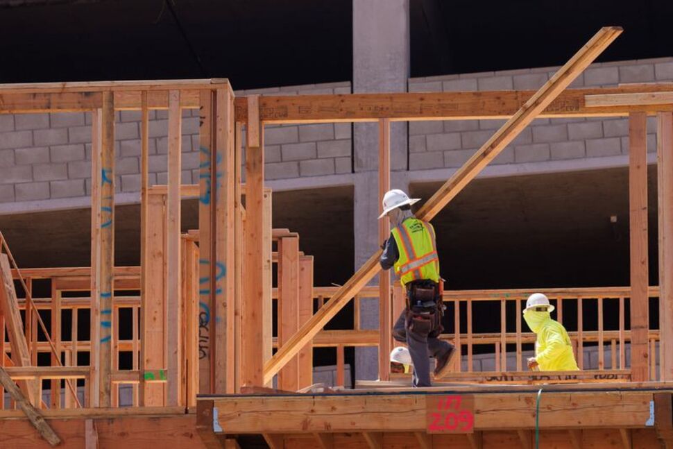 Homebuilder Confidence Dips to Near Pandemic Lows Amid Economic and Tariff Uncertainty