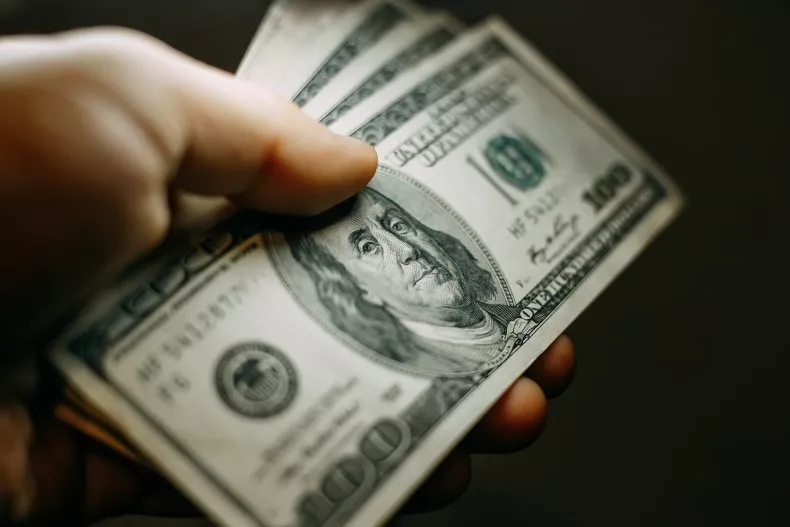 Retirement Account Balances Dip Amid Market Swings, Fidelity Reports