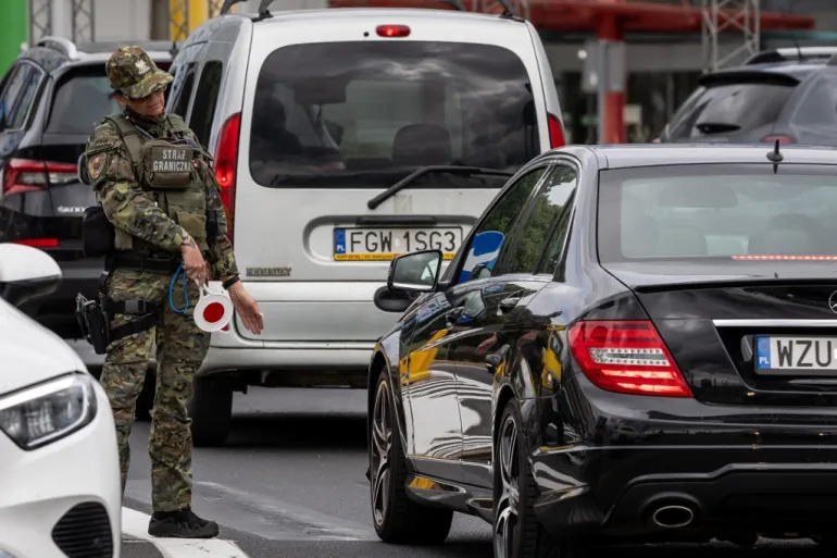 Poland Reinstates Border Checks with Germany and Lithuania to Curb Migration