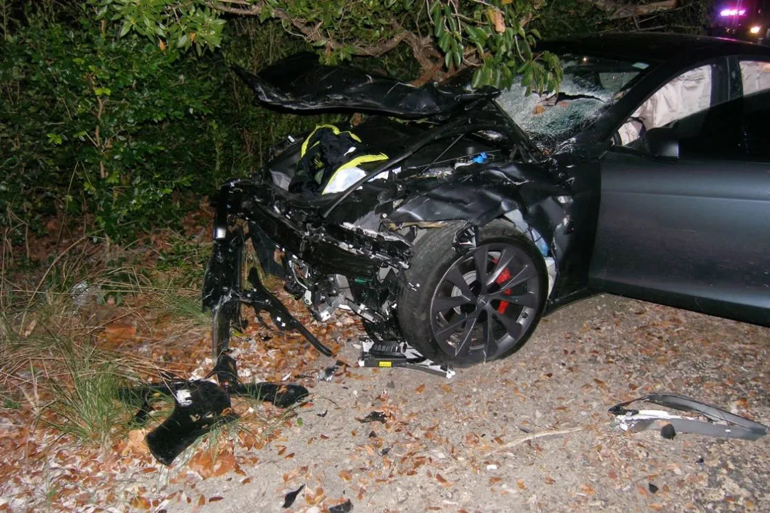 Tesla Faces Trial Over Fatal Crash as Robotaxi Ambitions Advance
