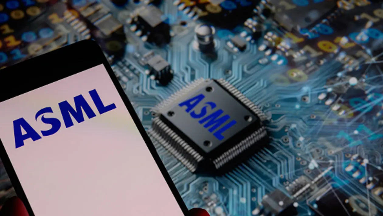 ASML Warns 2026 Growth at Risk Amid US Tariff Uncertainty Despite Strong AI Demand