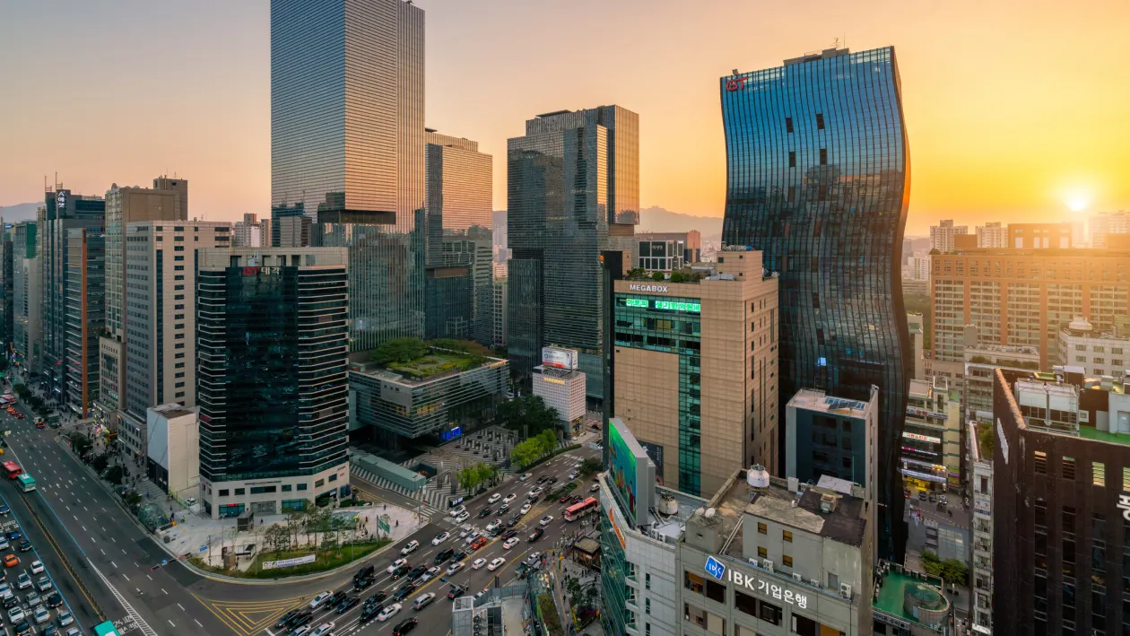 Singapore Stocks Reach All-Time High as Asia Markets React to Fed Comments