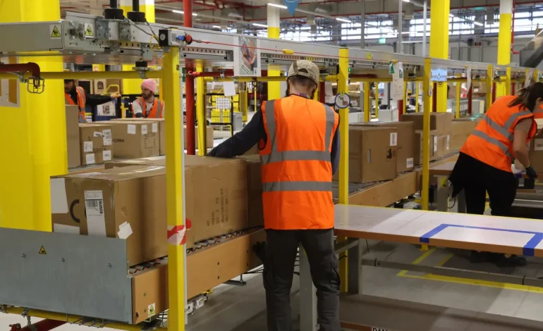 Amazon Marks One Millionth Robot Deployment, Expanding Use of AI in Warehousing