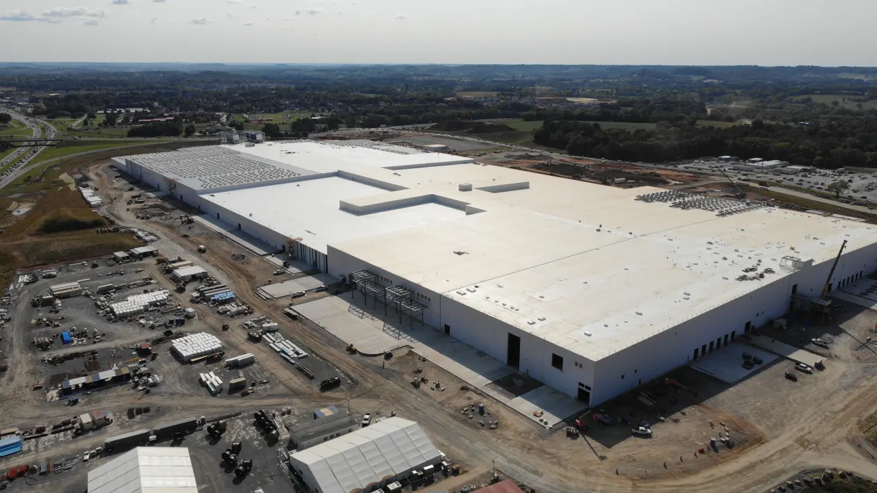 GM and LG to Upgrade Tennessee Facility for Production of Affordable EV Battery Cells