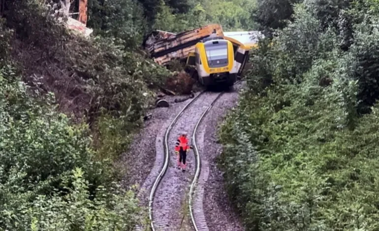 Deadly Train Crash in Germany Leaves at Least 3 Dead, Dozens Injured