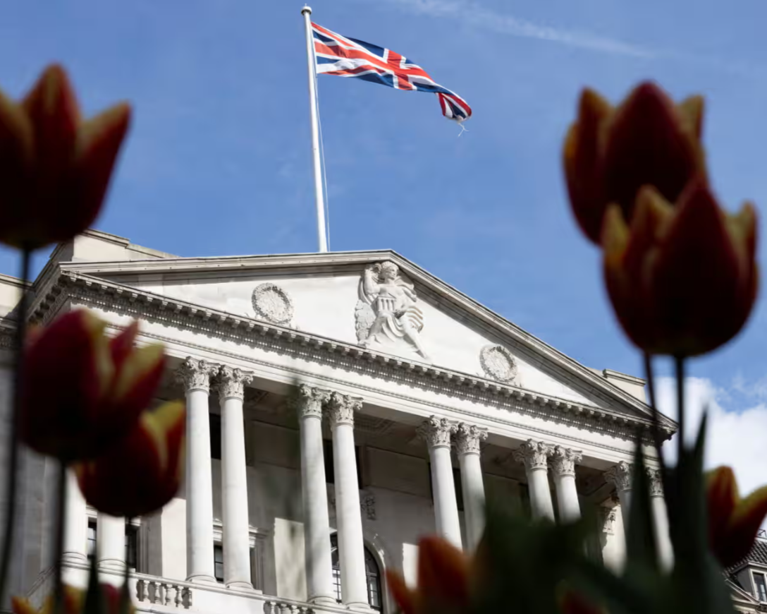 Bank of England Signals Potential for Larger Rate Cuts if Labour Market Weakens