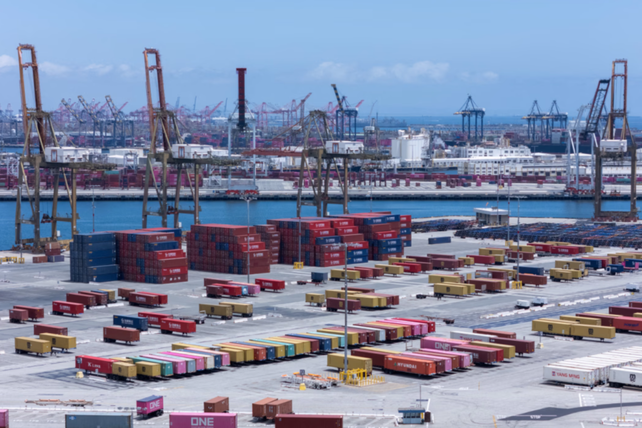 Asia-Pacific Markets Close Mixed as Investors Weigh Trump’s New Tariffs and Bitcoin’s Record High