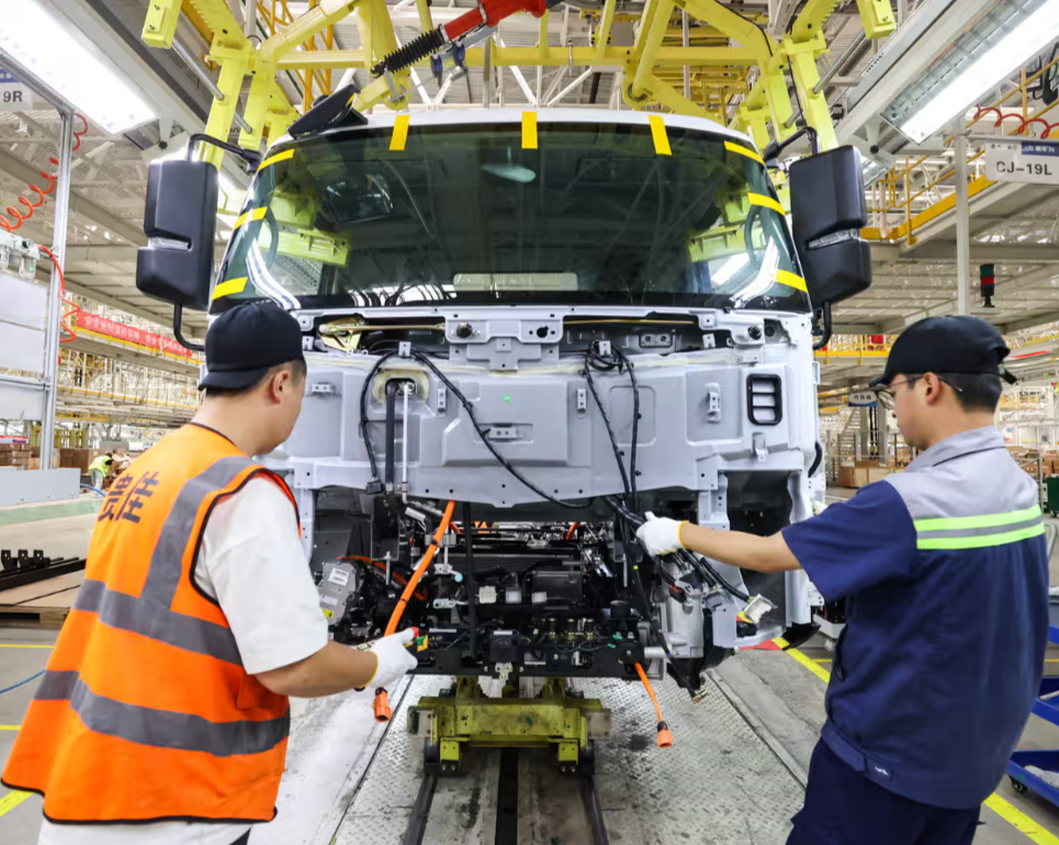 China’s Economy Exceeds Growth Forecasts Amid Ongoing US Trade Tensions