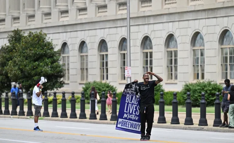 Ex-Louisville Cop Gets 33 Months in Prison for Breonna Taylor Raid