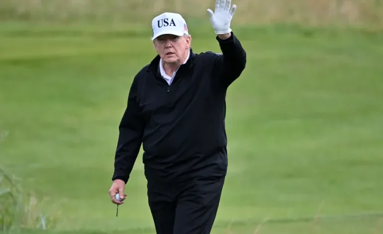 Trump Tries to Broker Peace Between Thailand, Cambodia While Golfing in Scotland