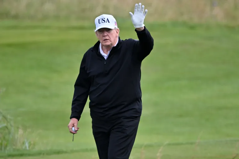Trump Tries to Broker Peace Between Thailand, Cambodia While Golfing in Scotland