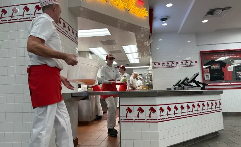 Restaurant Workers Say “No Tax on Tips” Undermined by Cuts to Benefits