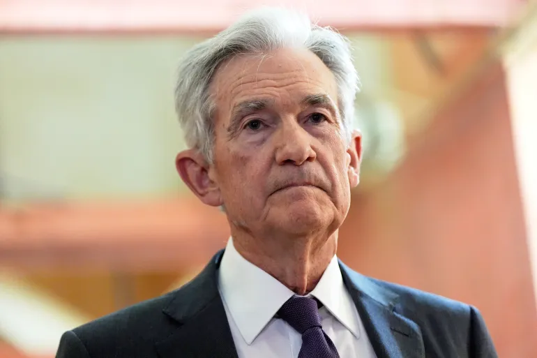 US Federal Reserve Holds Rates Steady Despite Trump Pressure