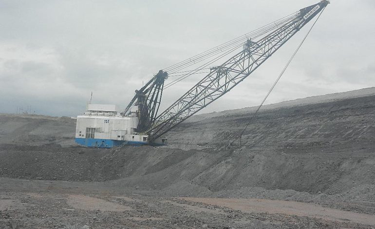 Federal Officials Consider New Coal Leasing in Powder River Basin Amid Policy Reversal