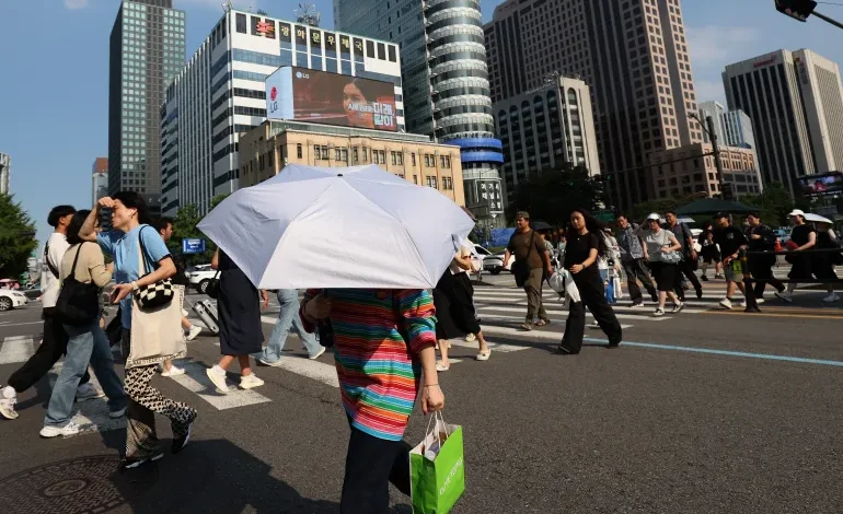 South Korea Records Hottest July Nights in 117 Years as Heatwave Grips Asia
