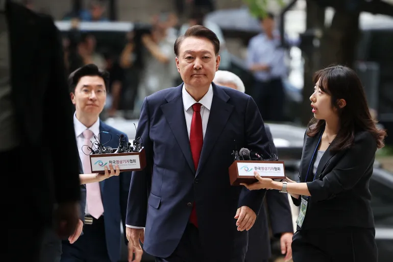 South Korea Issues Arrest Warrant for Former President Yoon Over Martial Law Allegations