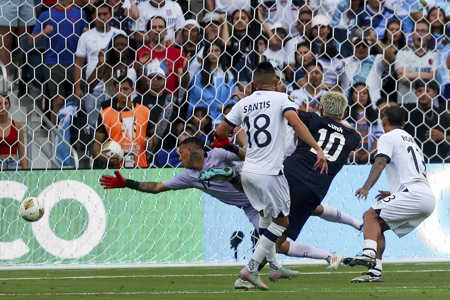 Diego Luna’s Brace Propels USMNT Past Guatemala in Gold Cup Semi