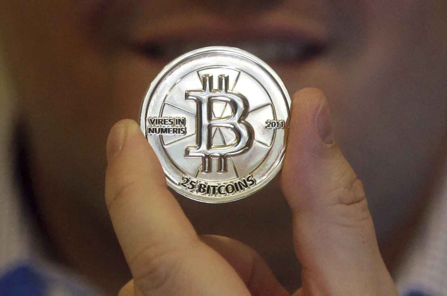 House GOP Infighting Temporarily Derails Crypto Bills, Including GENIUS Act