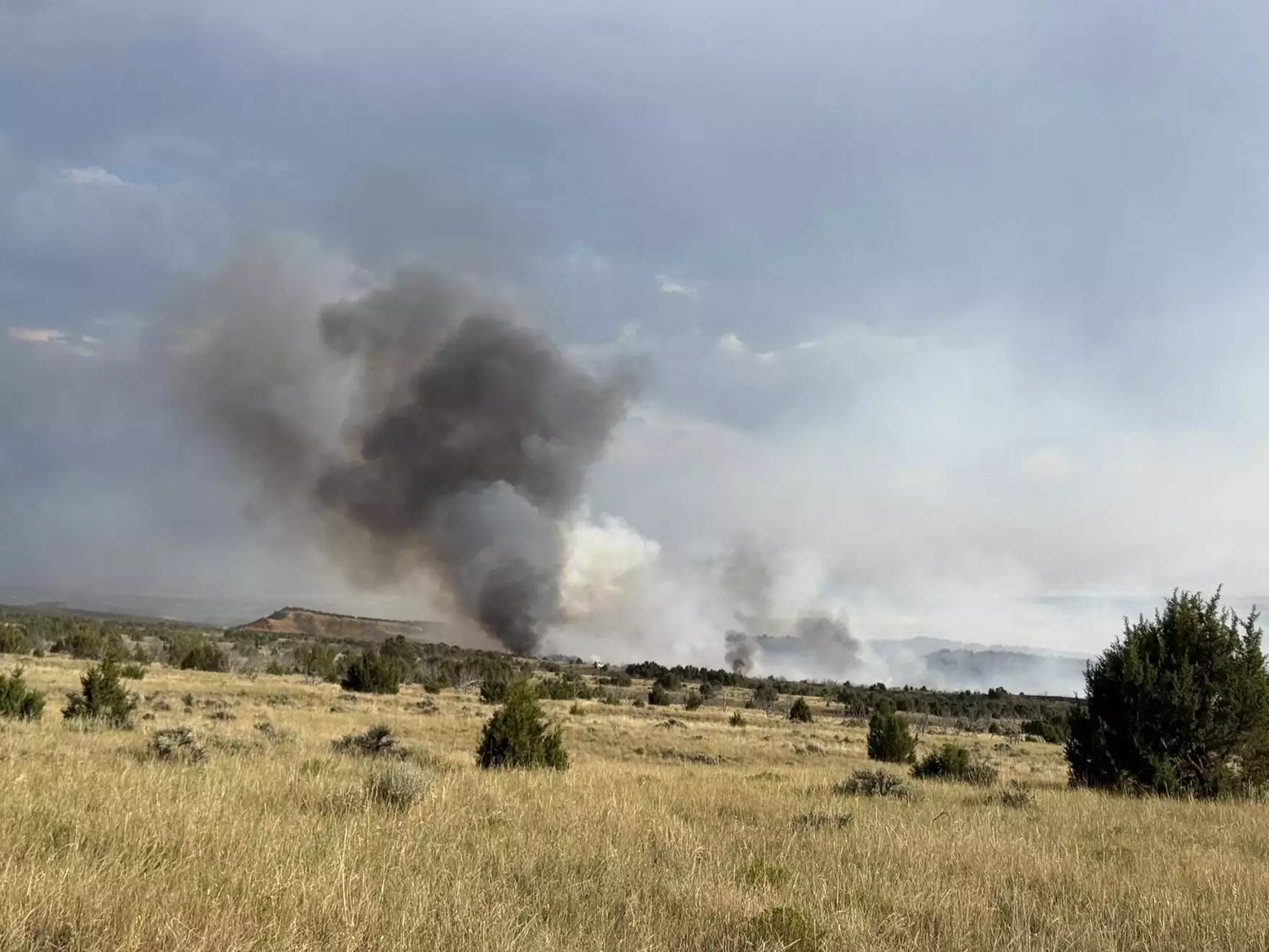 Crews Battling Wildfires Near Ten Sleep and Casper; Public Urged to Stay Clear