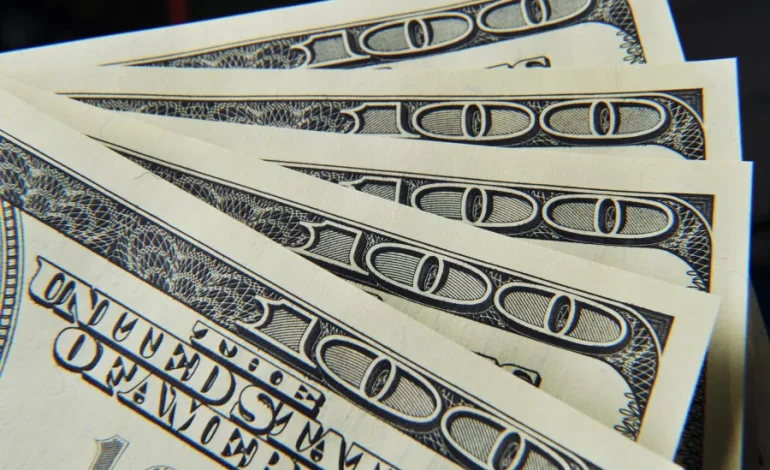 US Dollar Off to Weakest Start in Decades Amid Trade Policy Shifts