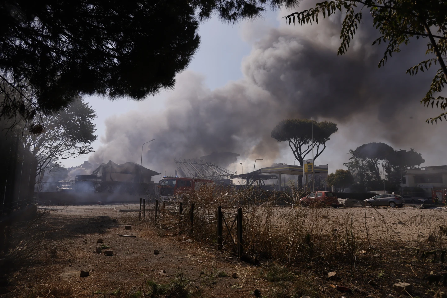 Explosion at Rome Gas Station Injures Dozens and Disrupts City Traffic