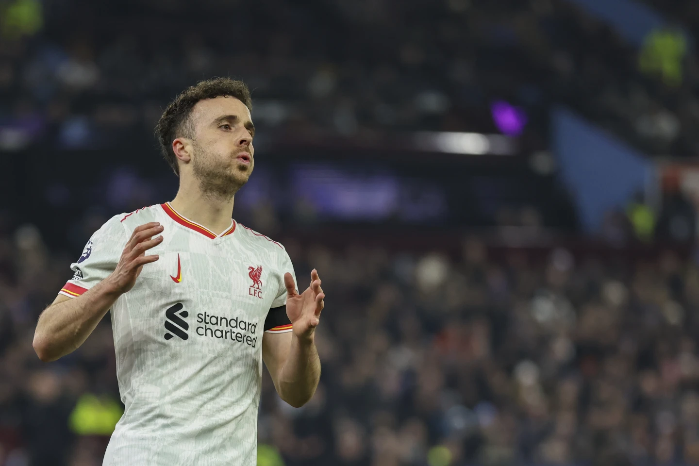 Liverpool’s Diogo Jota Out for Several Weeks with Hamstring Injury