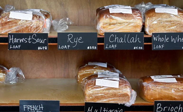 Choosing the Healthiest Bread: Sourdough, White Sliced, or Something Else?