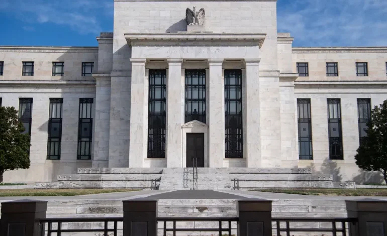 DOJ Pushes Fed to Remove Governor Lisa Cook, Sparks Showdown