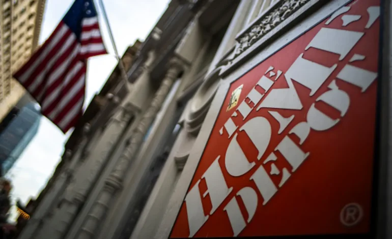 Home Depot Sees Big-Ticket Bounce as Shoppers Hesitate on DIY Splurges