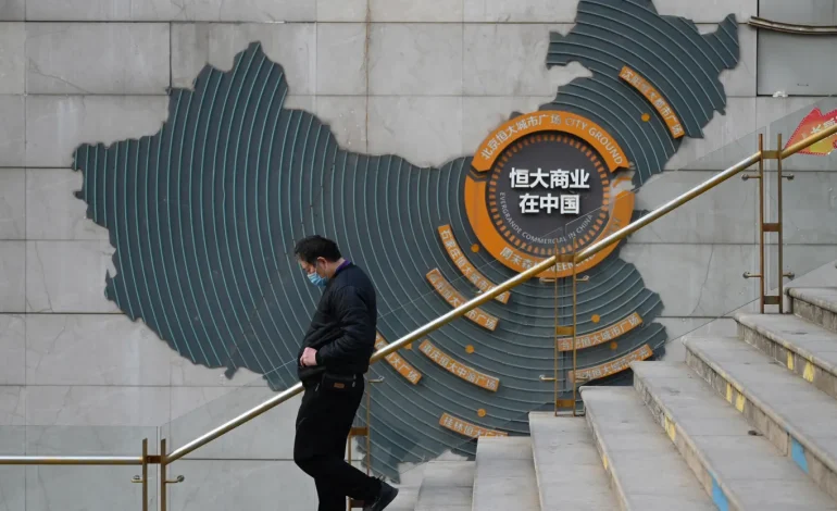 Evergrande’s Fall from $50 Billion Giant to Delisted Disaster