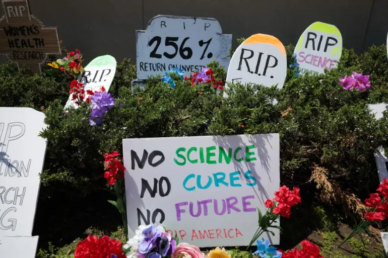 US Supreme Court Backs Trump’s Cuts to Health Research Funding