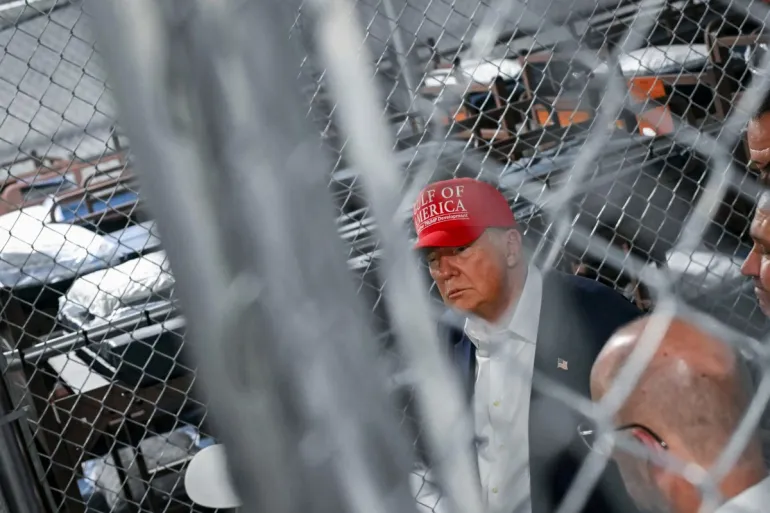 US Reviewing 55 Million Visas, Pauses Worker Permits for Truck Drivers