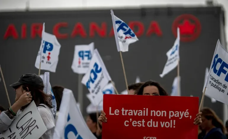 Air Canada flight attendants defy back-to-work order, keep strike going
