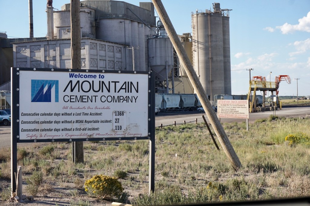 Laramie Cement Workers Defy the Odds, Vote to Unionize