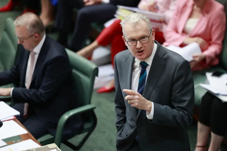Australia Fires Back at Netanyahu Over “Weak” Jibe