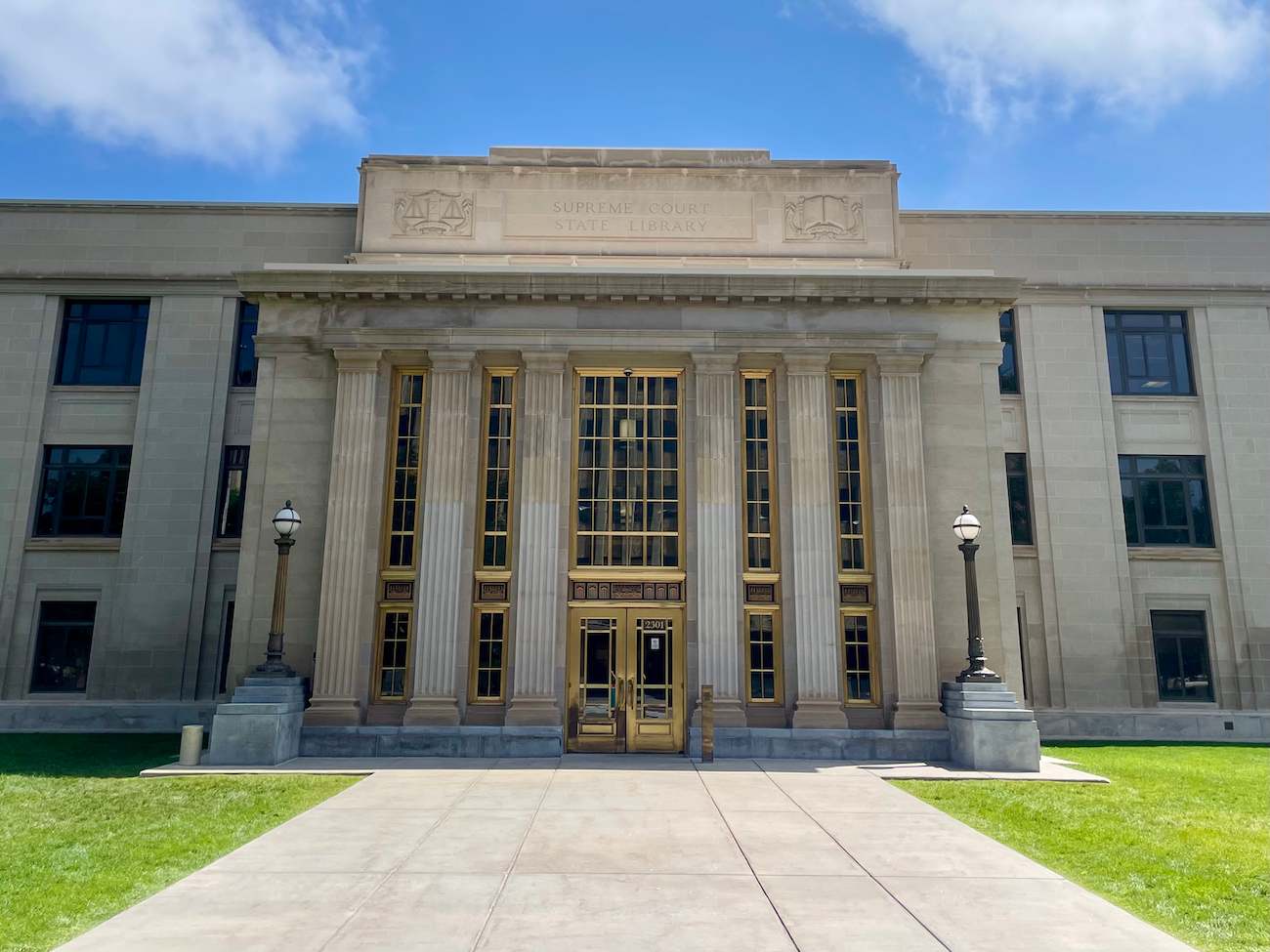 Wyoming Senate Panel Pumps the Brakes on Shake-Up of Judge Selection